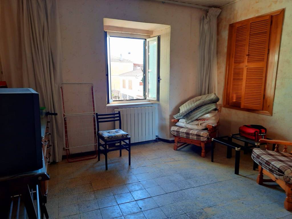 Casa indipendente a Mompeo in Viale Regillo - Foto 2