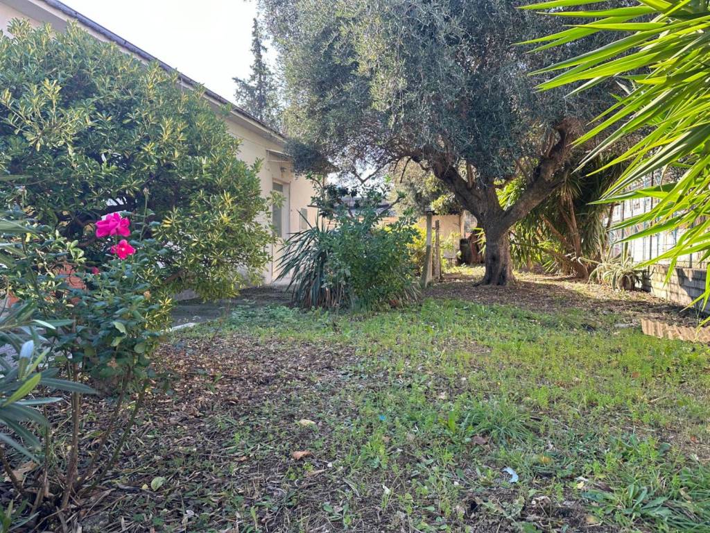 Villa a Torre de' passeri in Via Dante Alighieri - Foto 5