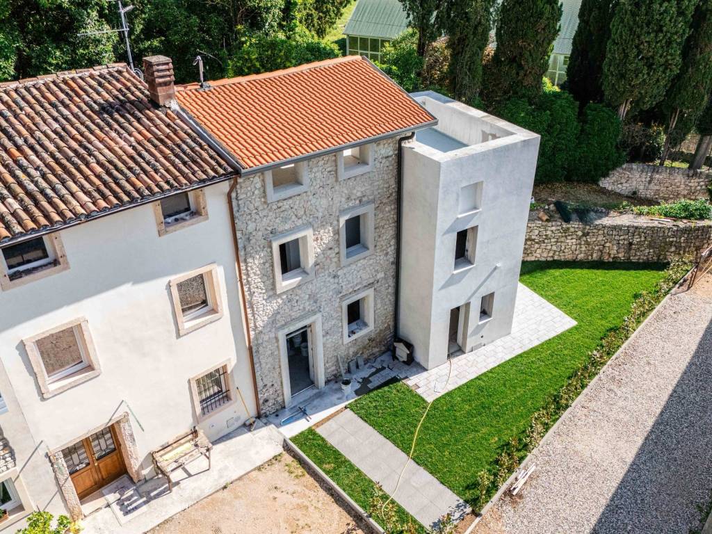 Rustico / casale a Verona in Via Castelberto, 16 - Foto 5