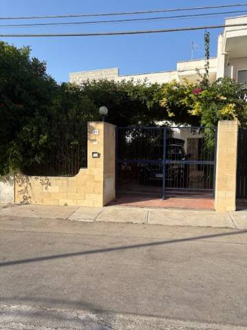Villa a Gallipoli in Via delle Mimose, 77 - Foto 2
