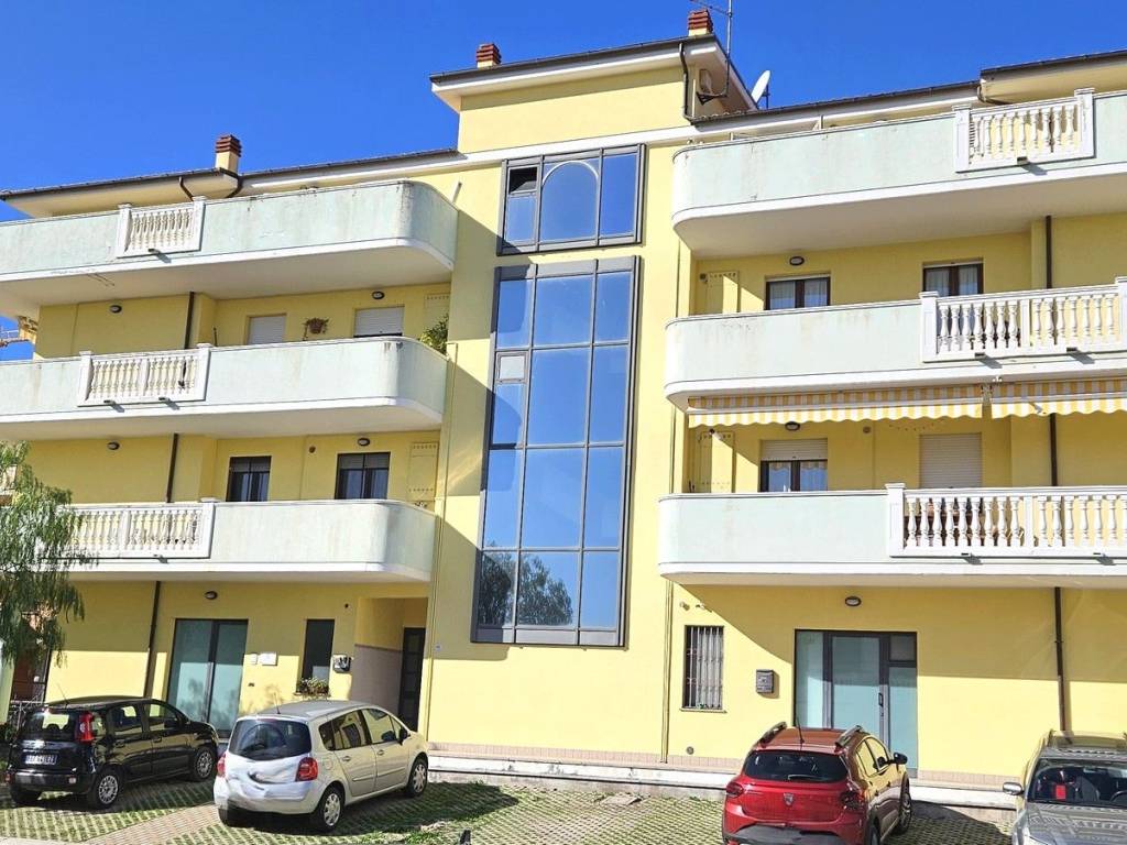 Appartamento a Cepagatti in Via Emilio Casella, 55 - Foto 2