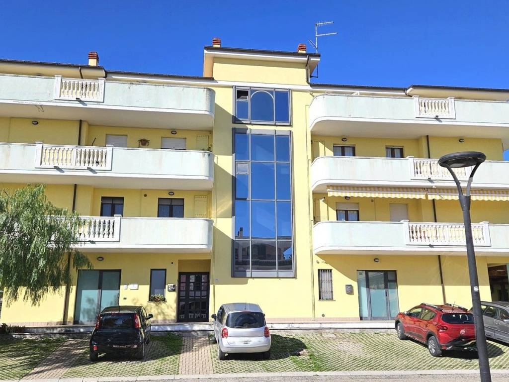 Appartamento a Cepagatti in Via Emilio Casella, 55 - Foto 4