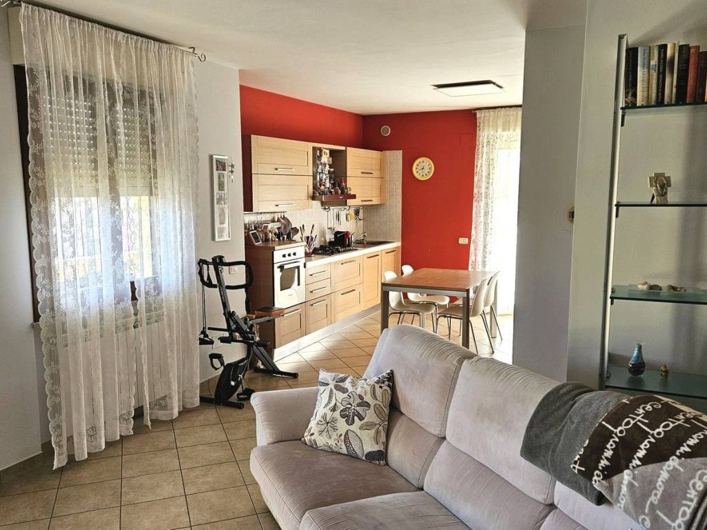 Appartamento a Cepagatti in Via Emilio Casella, 55 - Foto 5
