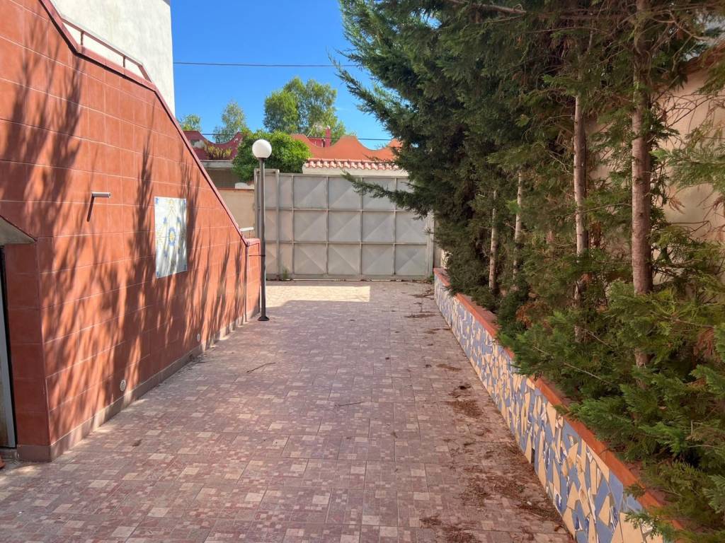 Villa a Castel volturno in Viale Caldonazzo - Foto 4