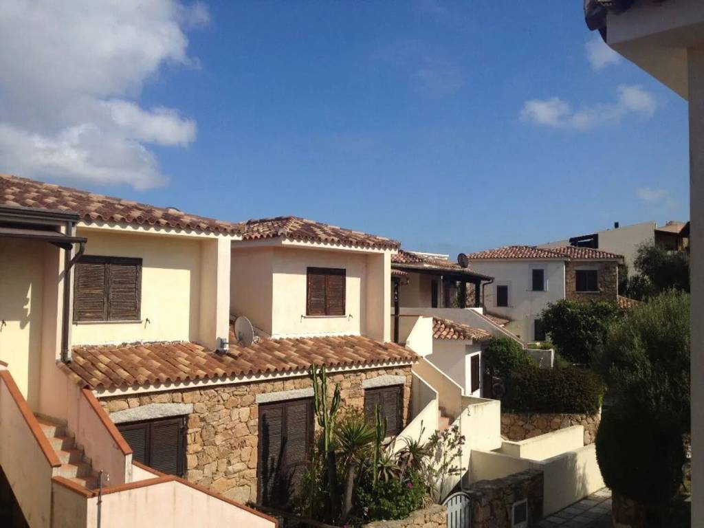 Appartamento a Loiri porto san paolo in Via Delle Querce - Foto 4