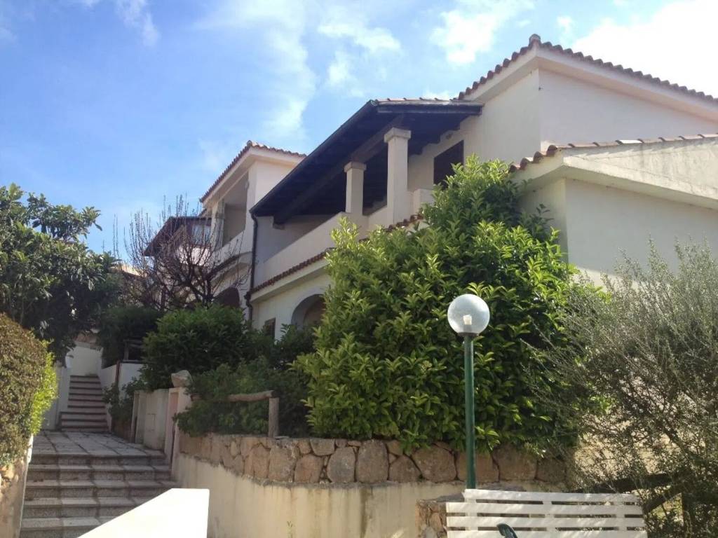 Appartamento a Loiri porto san paolo in Via Delle Querce - Foto 5