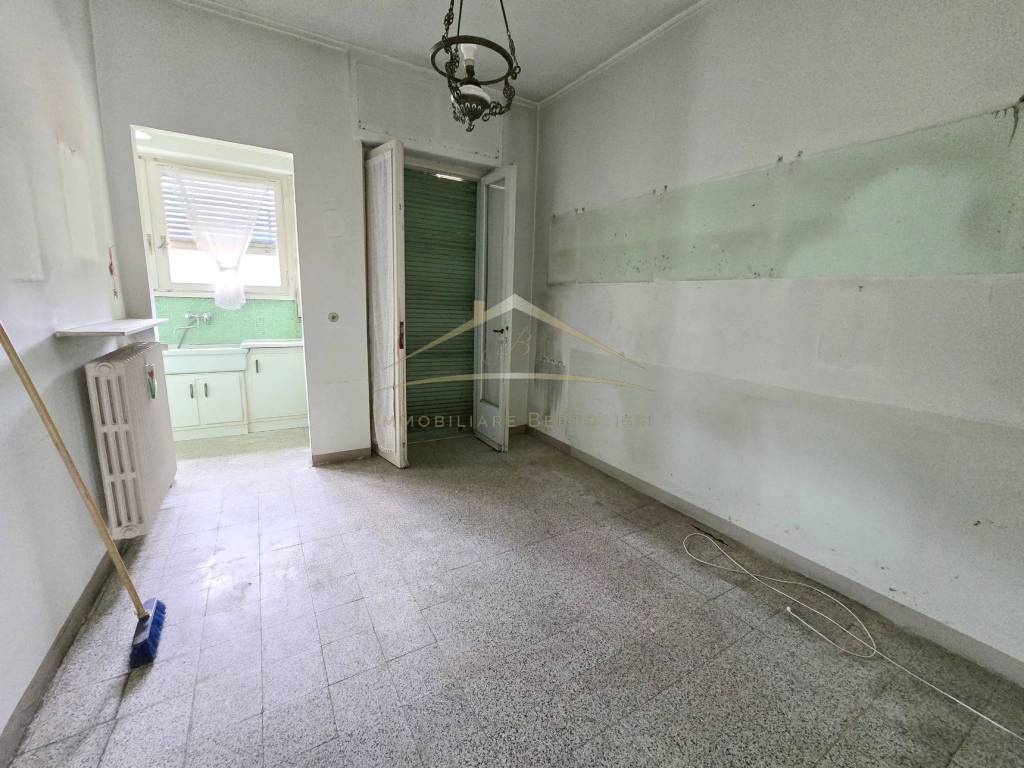 Appartamento a Borgosesia in Viale Duca d'Aosta, 73 - Foto 4