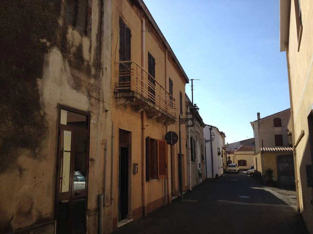 Casa indipendente a Oristano in Via Angioy, 31 - Foto 2