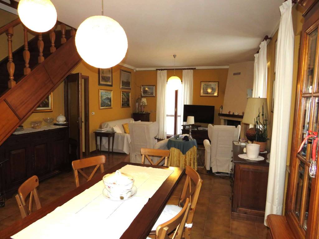 Villa a La loggia in strada Nizza - Foto 2