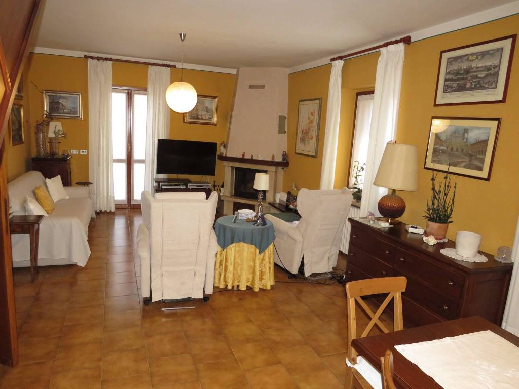 Villa a La loggia in strada Nizza - Foto 3