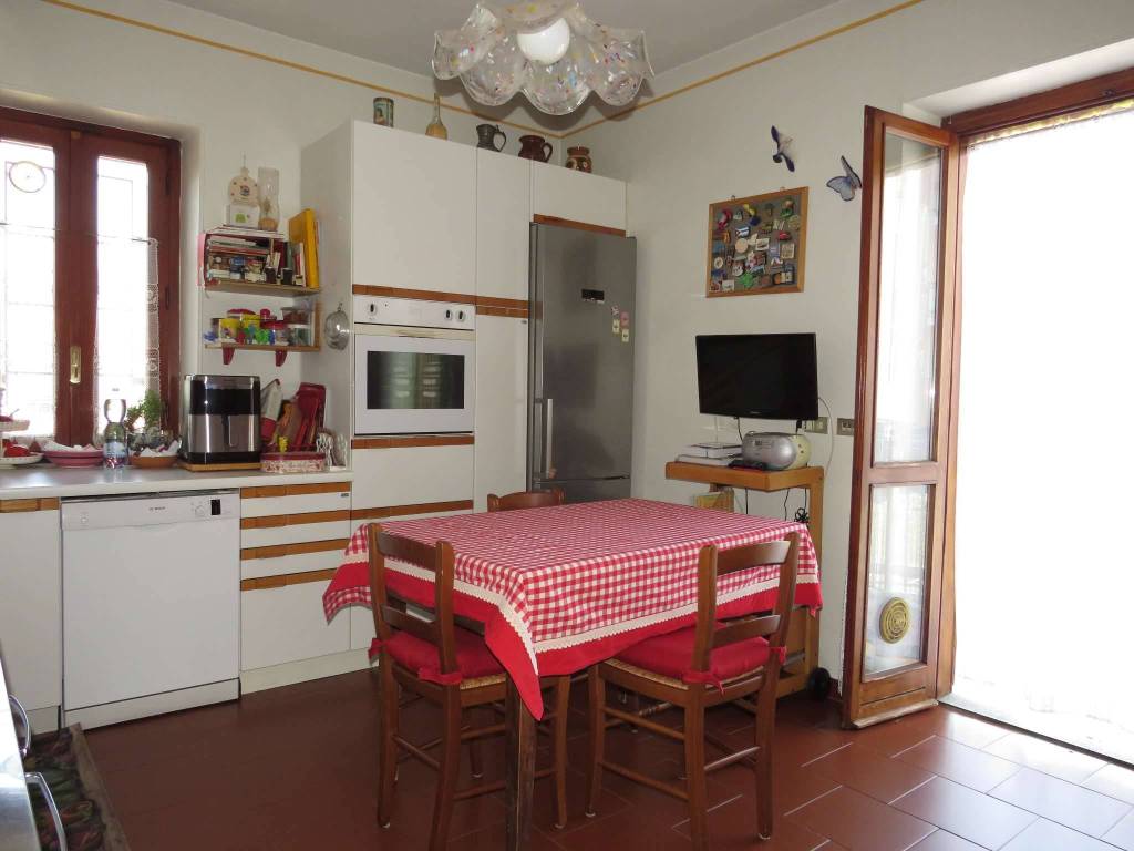 Villa a La loggia in strada Nizza - Foto 5