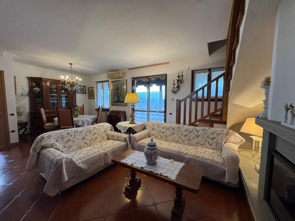 Appartamento a Clusone in Via Osoppo, 17 - Foto 5
