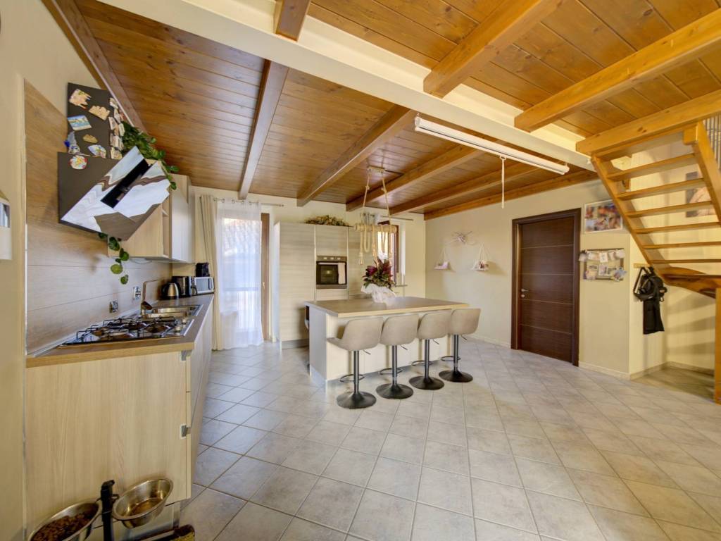 Appartamento a Leinì in Via Vincenzo Bonis, 19 - Foto 2