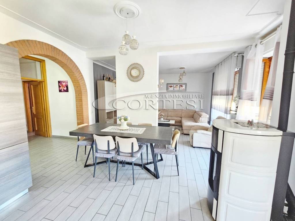 Appartamento a Umbertide in Via del Cosmo - Foto 4