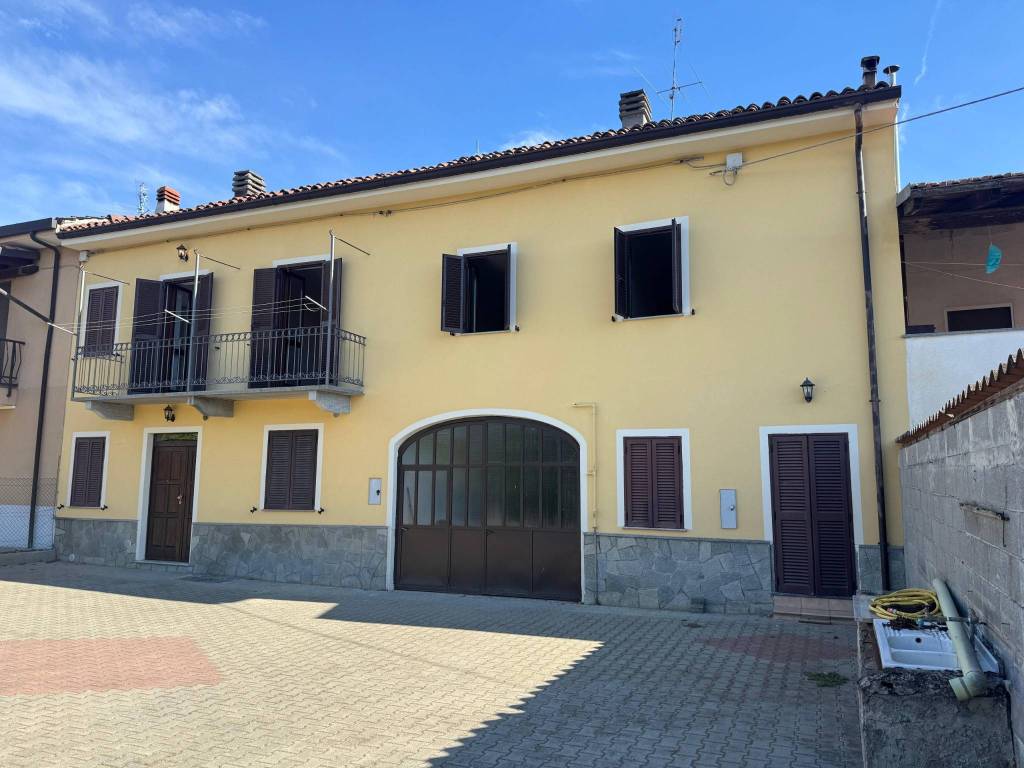 Villa a Asti in Frazione Quarto Inferiore - Foto 3