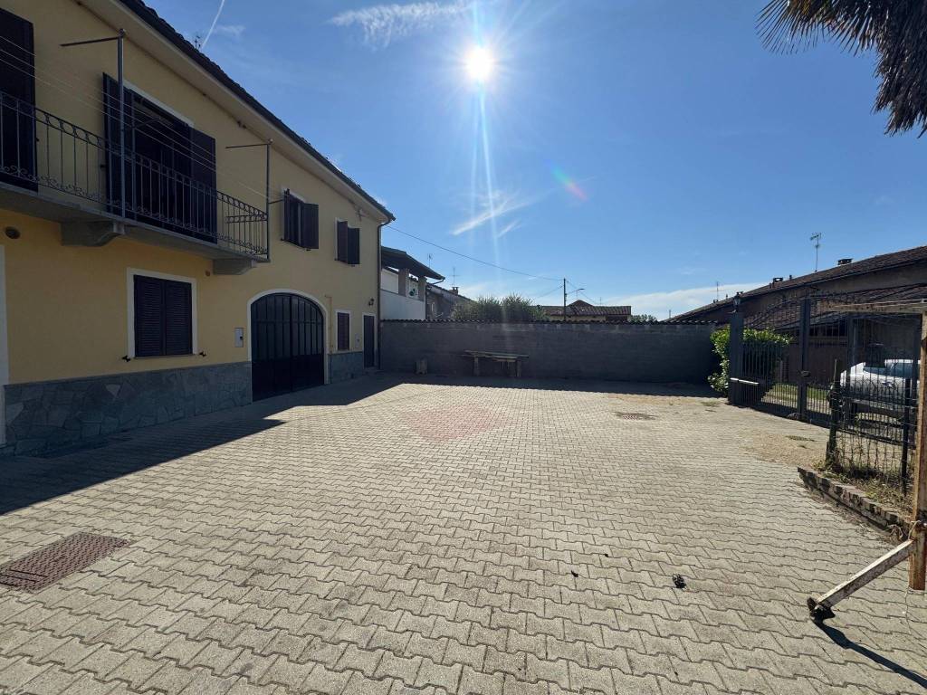 Villa a Asti in Frazione Quarto Inferiore - Foto 4