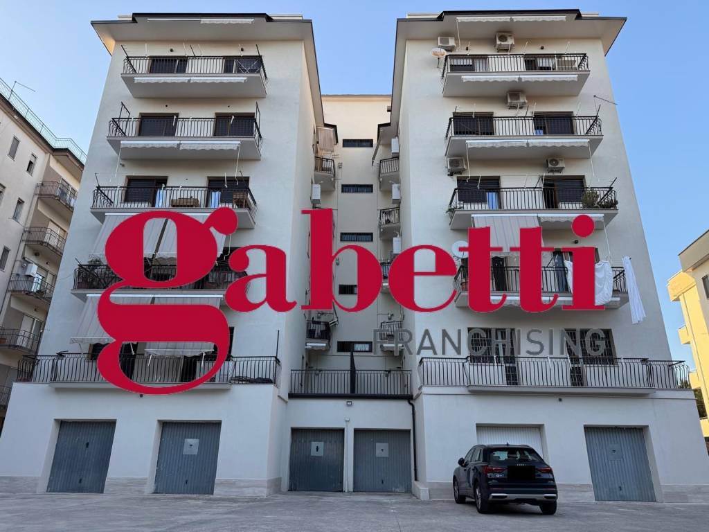 Appartamento a Caserta in Via Sud Piazza d'Armi - Foto 5