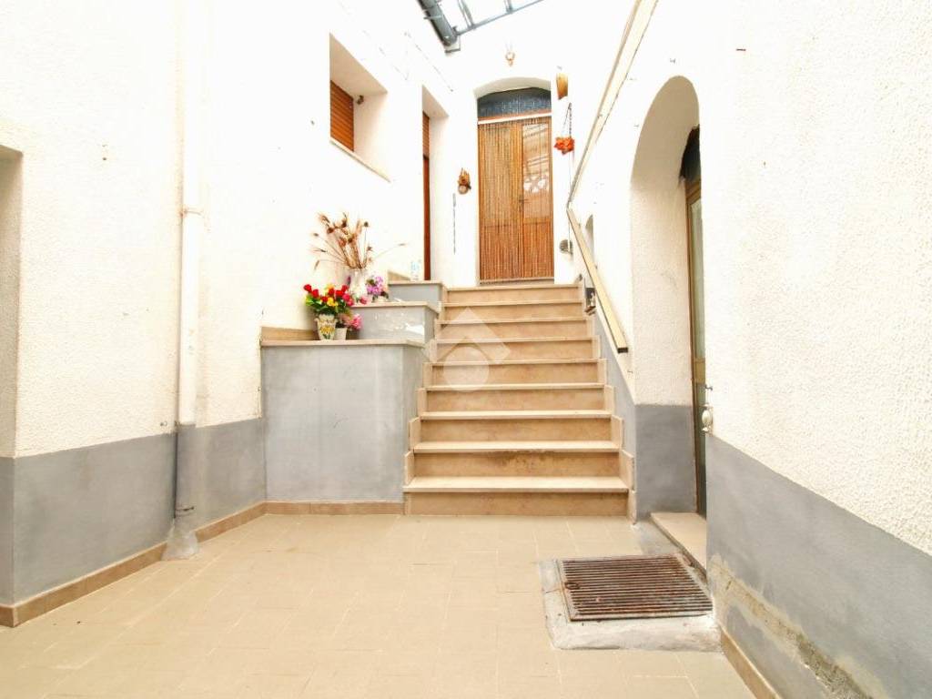 Casa indipendente a Montenero di bisaccia in Via Trento, 14 - Foto 2