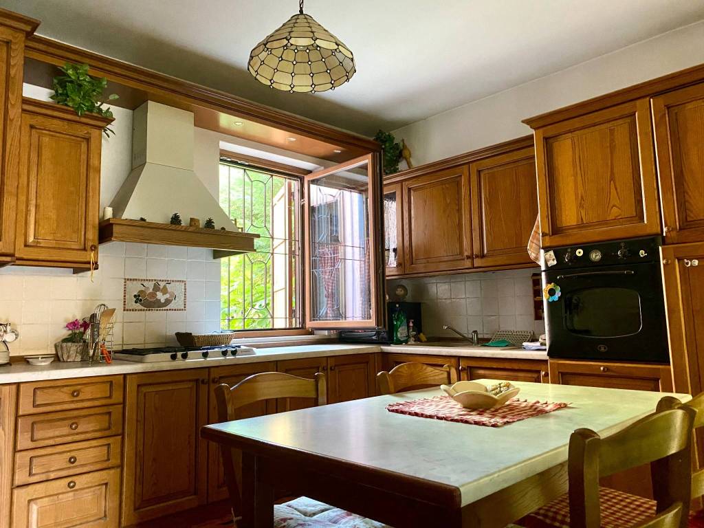 Villa a Creazzo in Via Molini, 28 - Foto 2