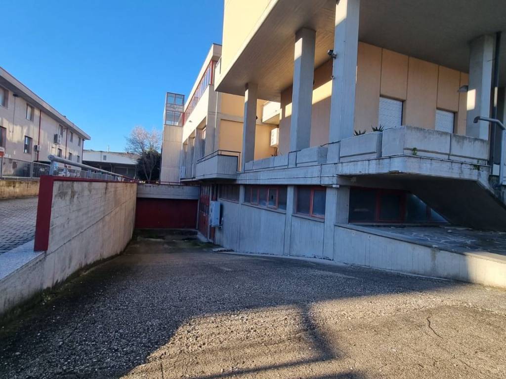 Immobile a Corridonia in Viale dell'Industria - Foto 2