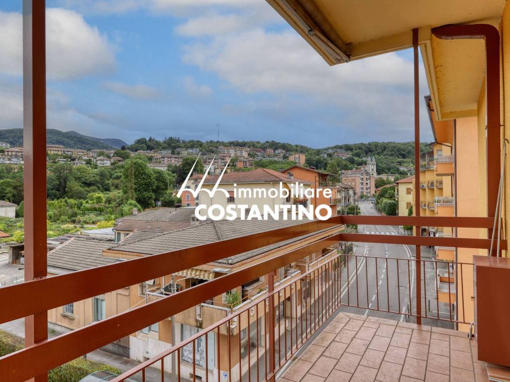 Attico / mansarda a Luino in Via Salvo D'Acquisto, 6 - Foto 5