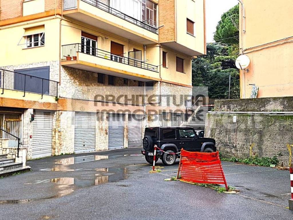 Box / garage a Albissola marina in PIAZZA GIOVANNI XXIII - Foto 5