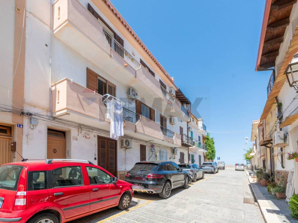 Appartamento a Terrasini in VIA UNGHERIA - Foto 4
