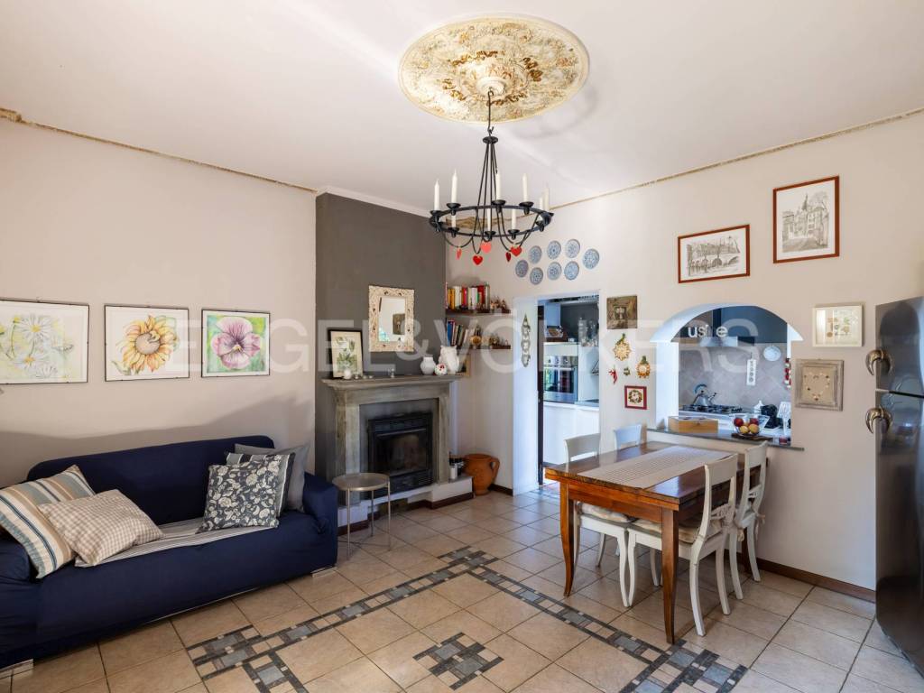 Villa a Sesto calende in Via della Ferriera, 18 - Foto 4