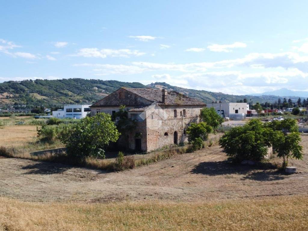 Rustico / casale a San benedetto del tronto in Via Valle Piana, 27 - Foto 5