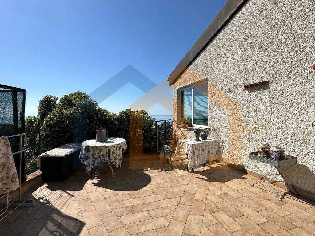 Villa a Albissola marina in Via Poggio dell'Orizzonte, 65 - Foto 5