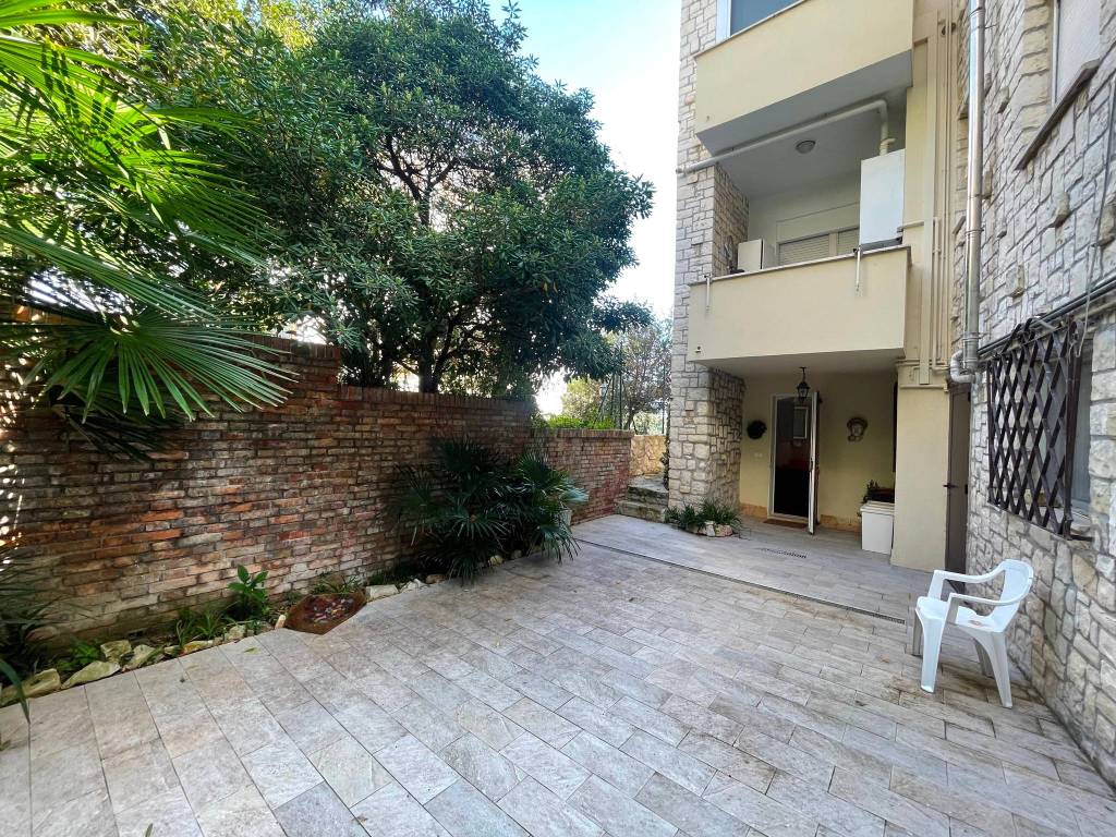 Appartamento a Ancona in Via Paolo Thaon de Revel - Foto 4