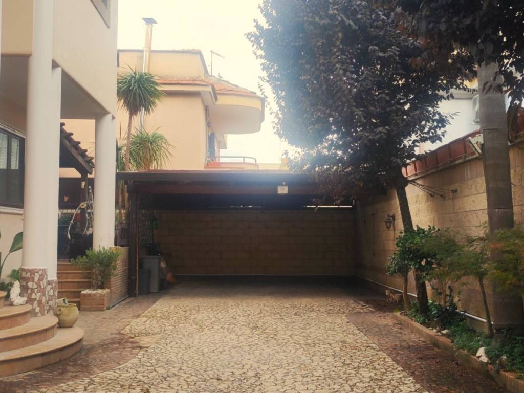 Villa a Trentola-ducenta in Via Enrico De Nicola - Foto 4