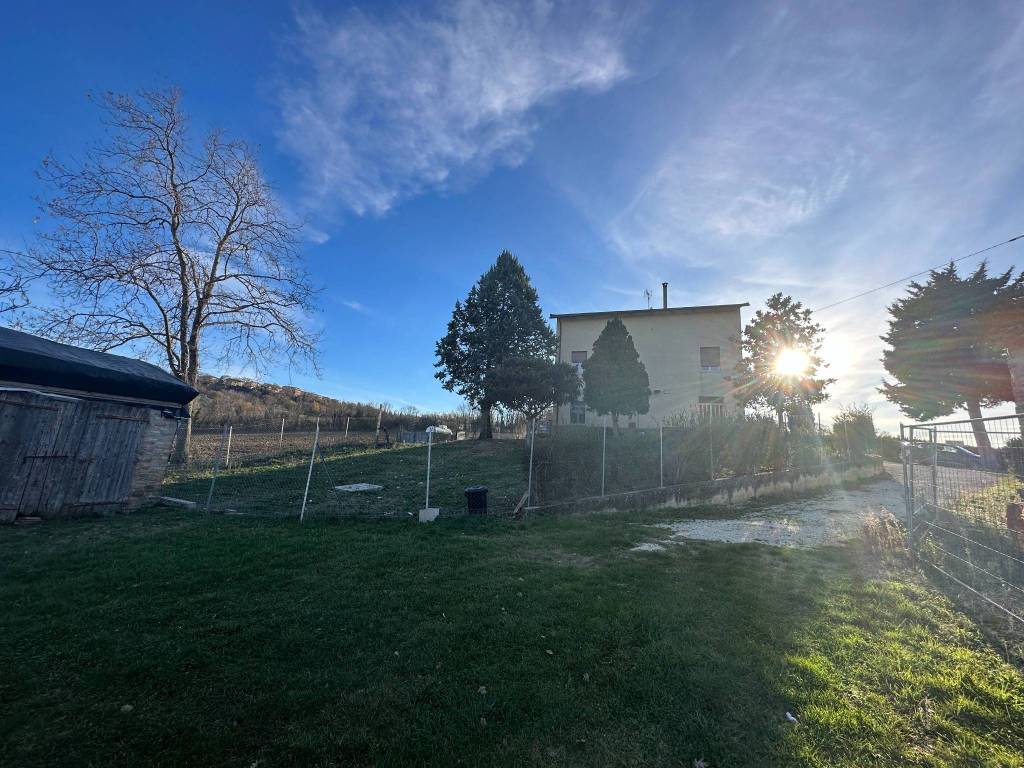 Villa a Urbisaglia in Contrada Entogge - Foto 2