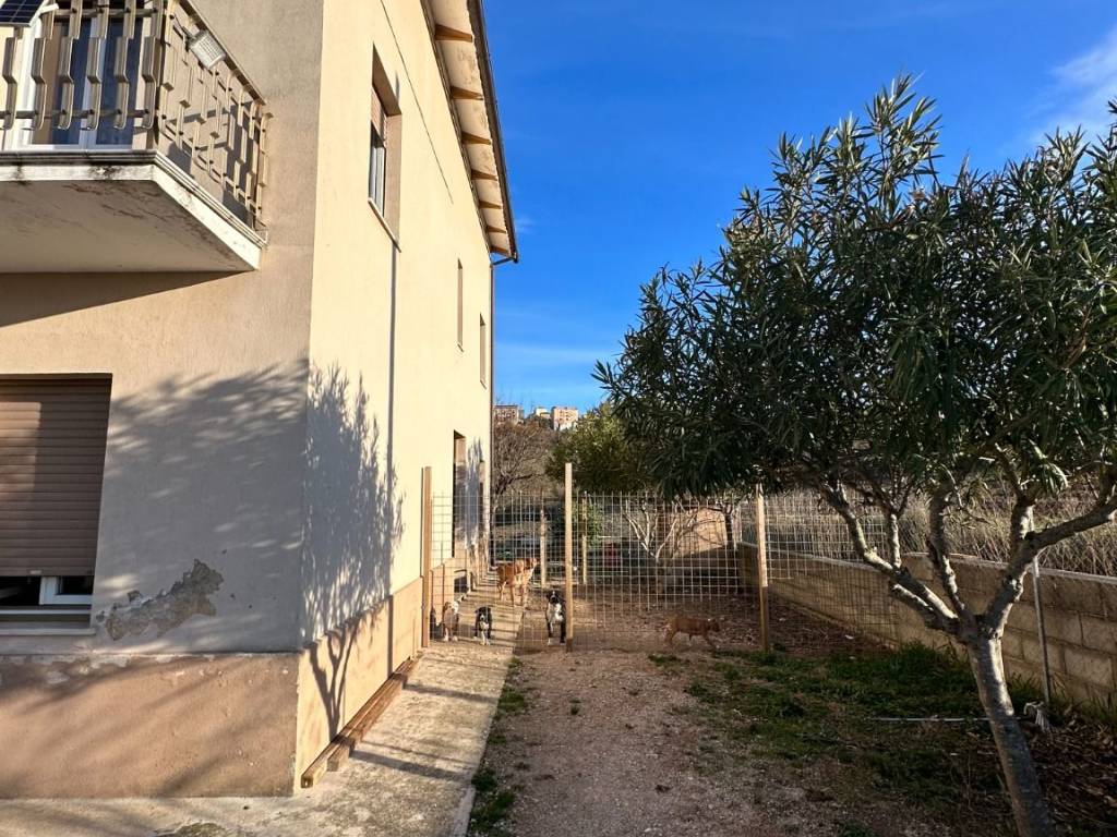 Villa a Urbisaglia in Contrada Entogge - Foto 3