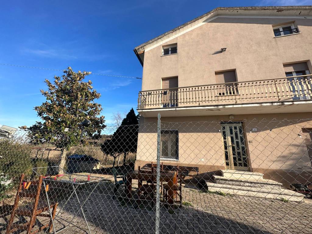 Villa a Urbisaglia in Contrada Entogge - Foto 4