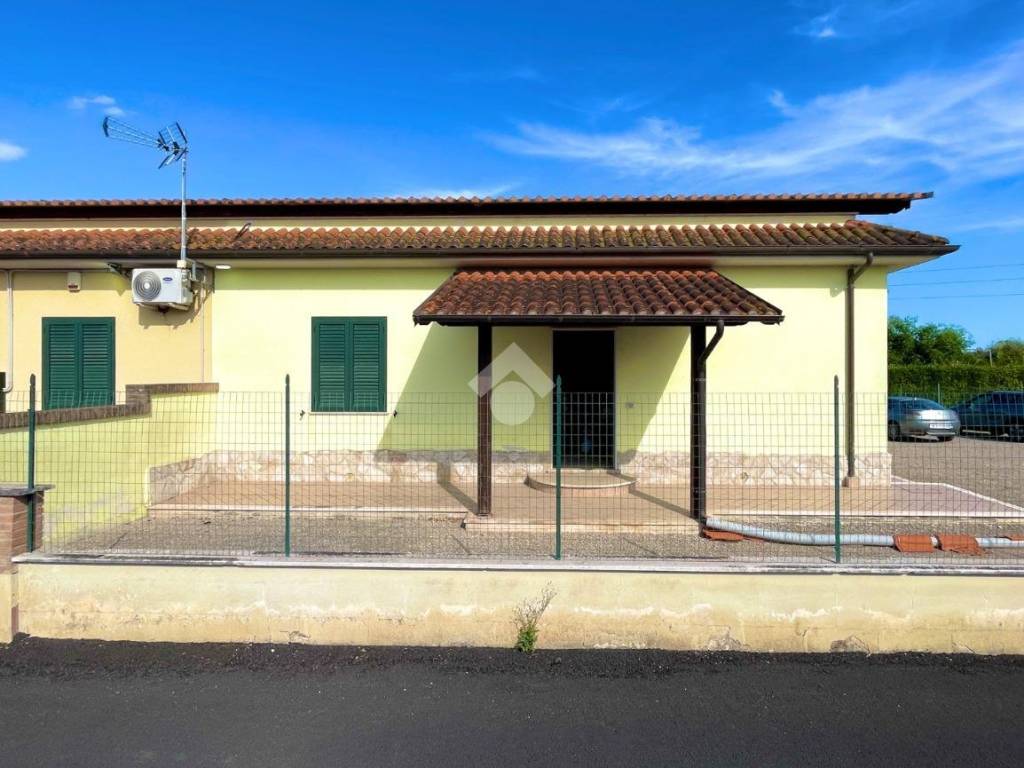 Villa a Terracina in Via Pontina - Foto 3