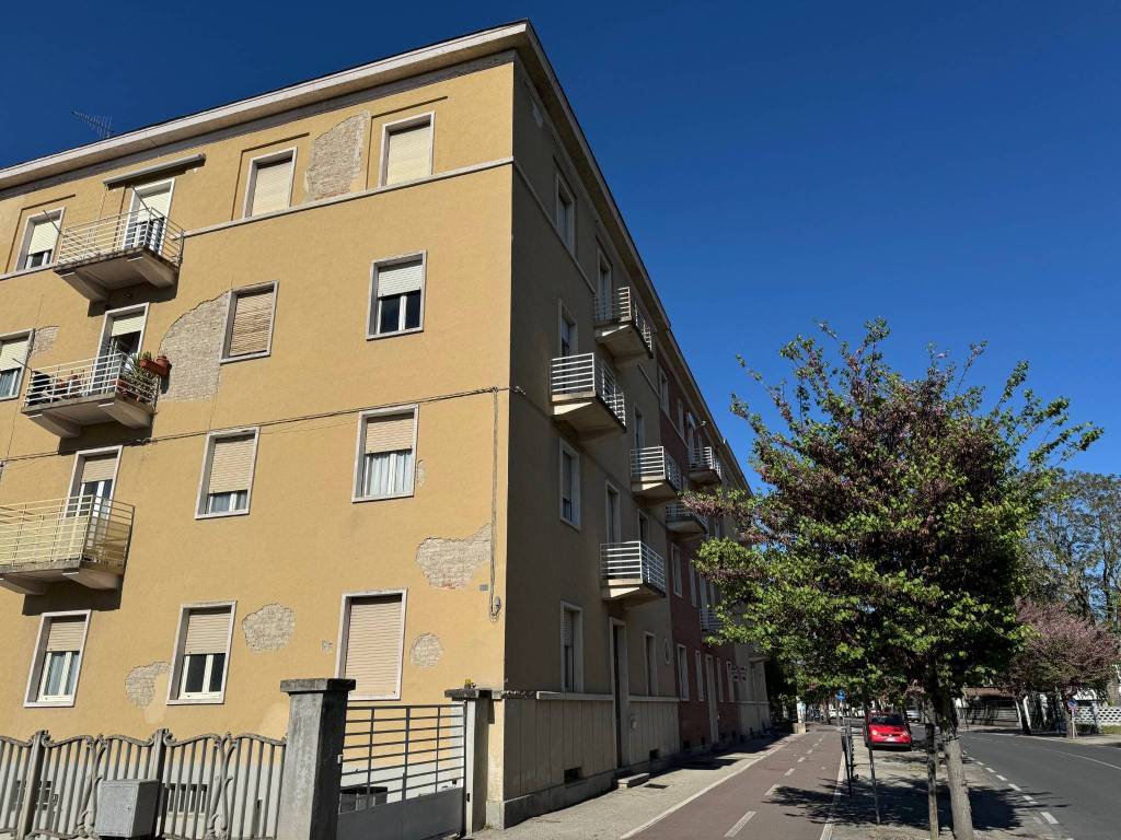 Appartamento a Canelli in Viale Indipendenza - Foto 2