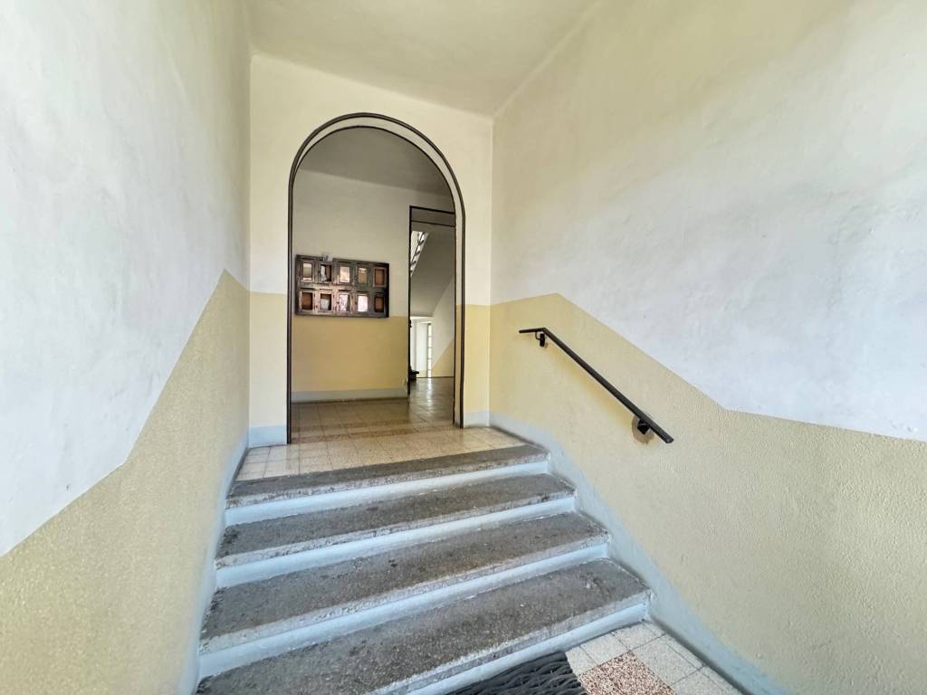 Appartamento a Canelli in Viale Indipendenza - Foto 4
