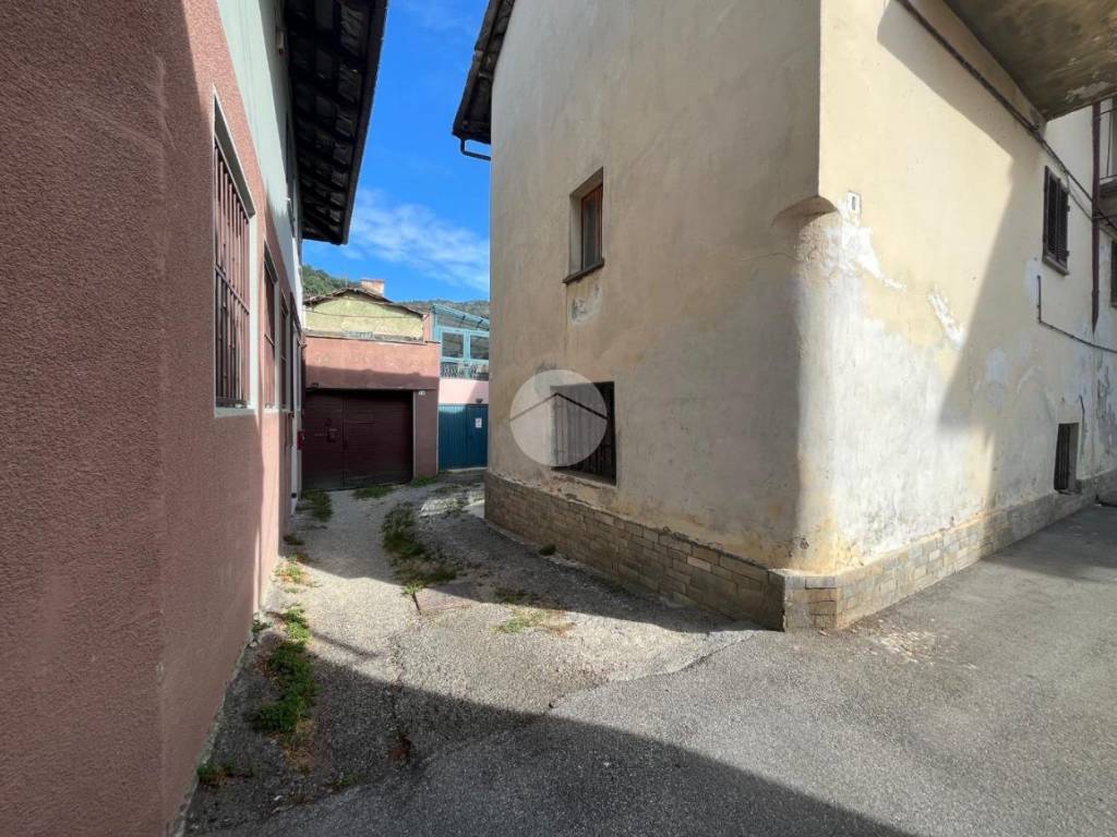 Appartamento a Barge in Via Guglielmo Oberdan, 16 - Foto 2