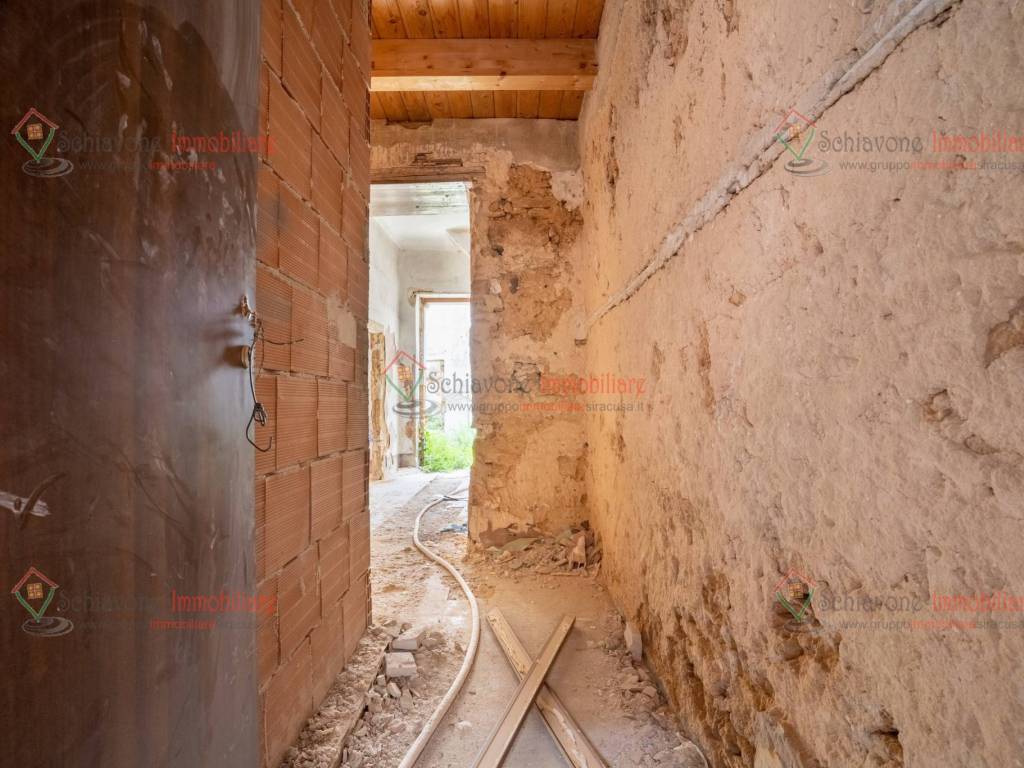 Appartamento a Floridia in via Francesco Crispi - Foto 2