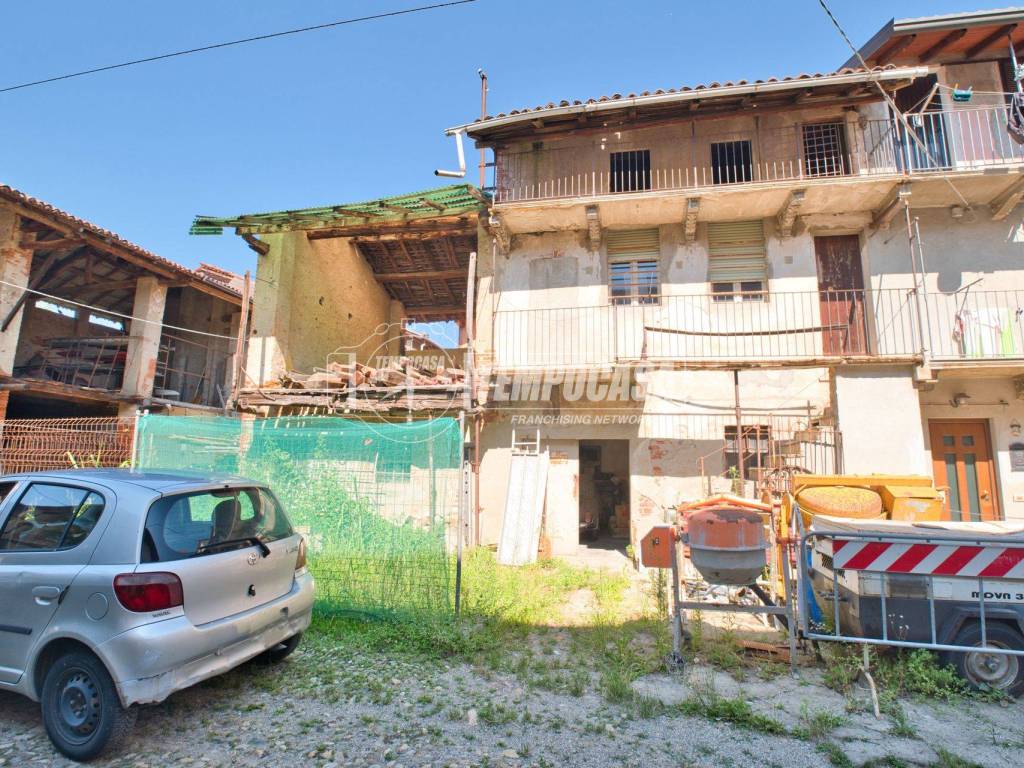 Casa indipendente a Cameri in Via Giacomo Matteotti - Foto 2