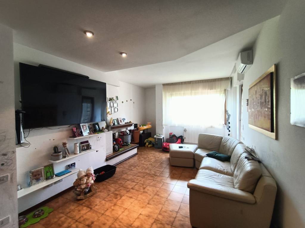 Appartamento a Civitanova marche in Via Giovanni Verga, 69 - Foto 2