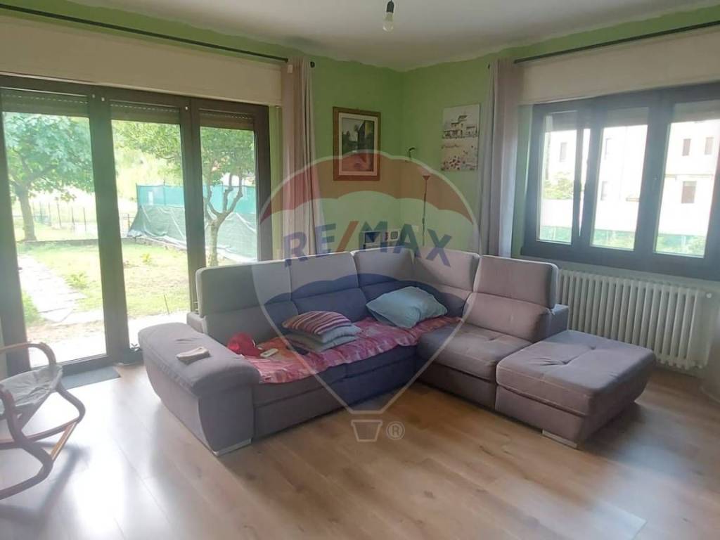 Casa indipendente a Cuvio in Via Gemonio, 16 - Foto 3