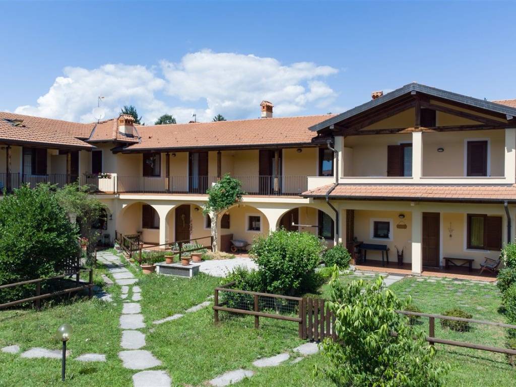 Casa indipendente a Gignese in Via per Nocco, 18 - Foto 3