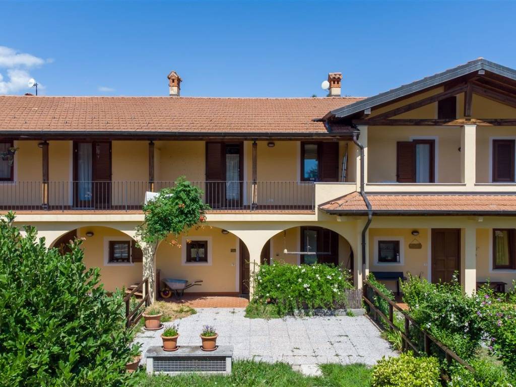 Casa indipendente a Gignese in Via per Nocco, 18 - Foto 4