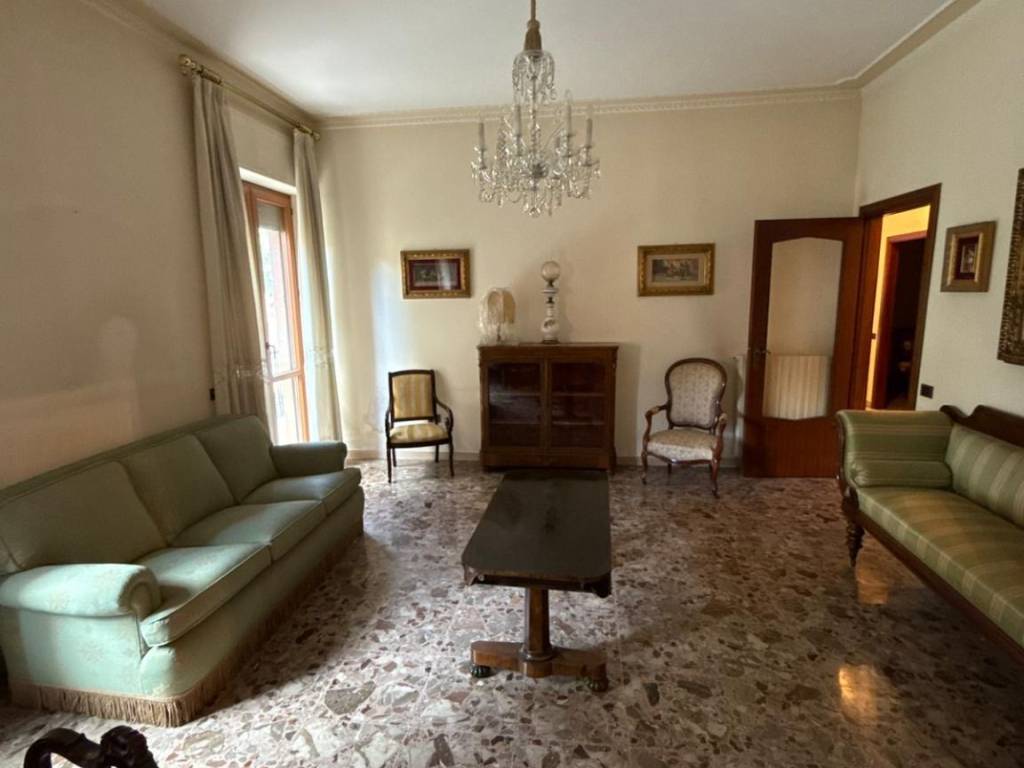 Appartamento a Avellino in Via Salvatore Pescatori - Foto 3