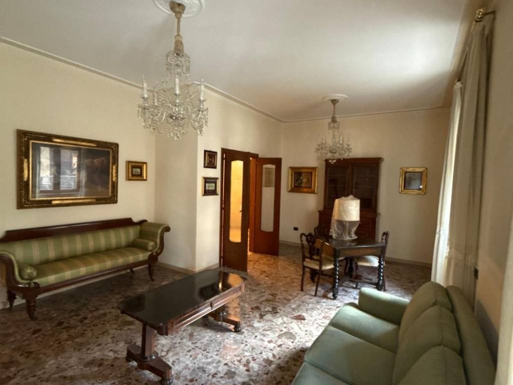 Appartamento a Avellino in Via Salvatore Pescatori - Foto 5