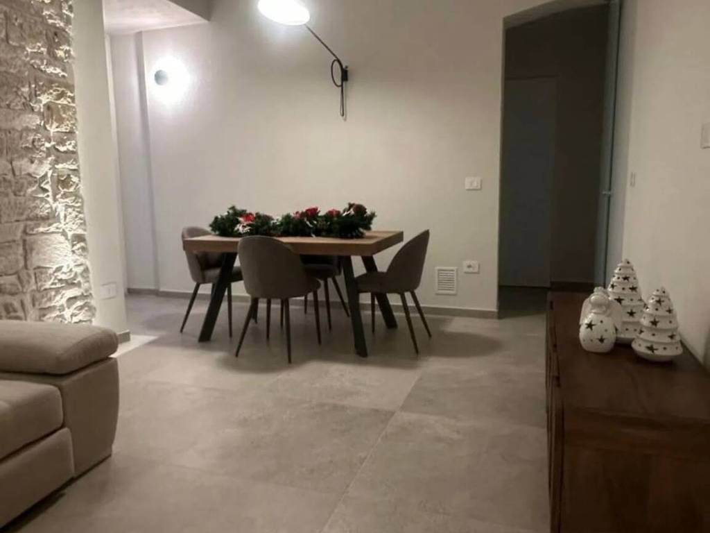 Appartamento a Trani in Piazza Giuseppe Mazzini S.N.C. - Foto 2