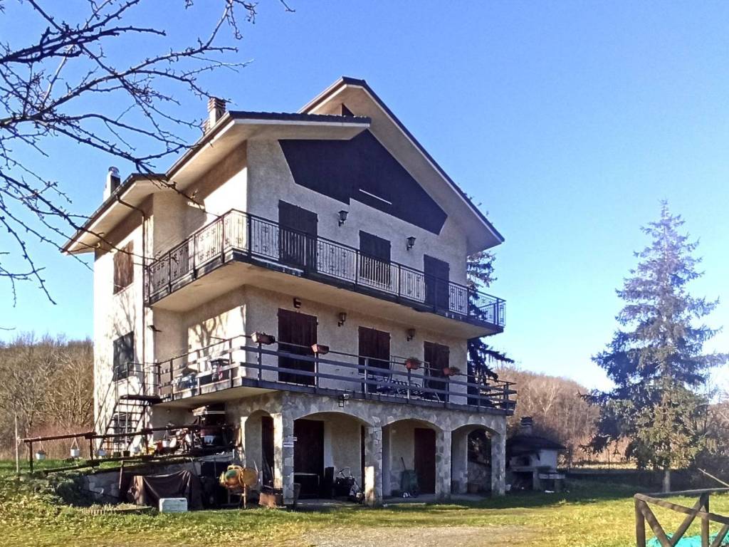 Appartamento a Carrosio in via circonvallazione 7 - Foto 2