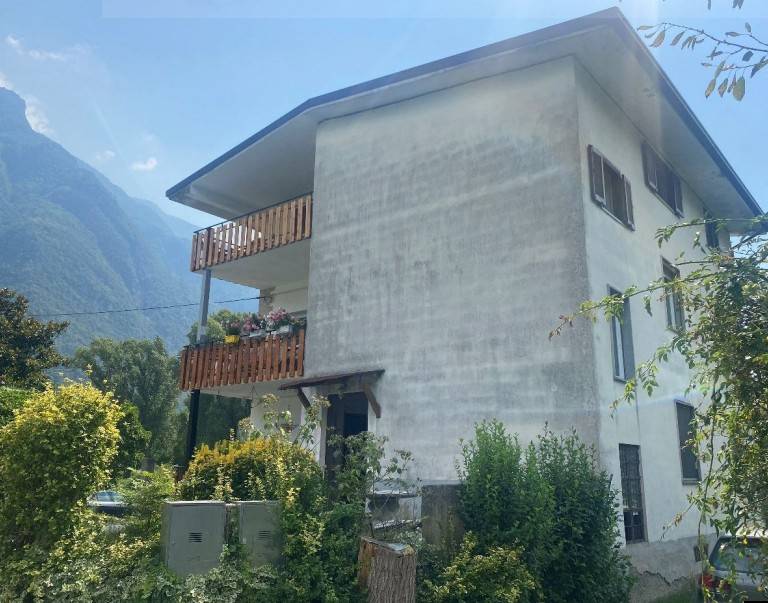Appartamento a Esine in Via Novelle, 37 - Foto 2